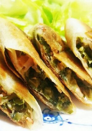 キャベツの外葉とハムで☆節約焼き春巻き-レシピのメイン写真