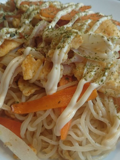 インスタントラーメンで作る塩マヨ焼きそば-レシピのメイン写真