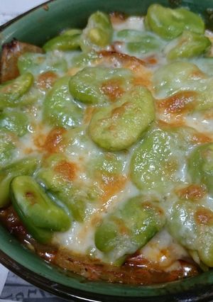 そらまめと玉ねぎのチーズ焼き-レシピのメイン写真