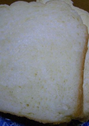 ホイップクリーム入り食パン（ＨＢ使用）-レシピのメイン写真