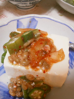 おくら納豆キムチのせ豆腐-レシピのメイン写真