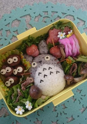 キャラ弁 トトロと真っ黒くろすけ-レシピのメイン写真