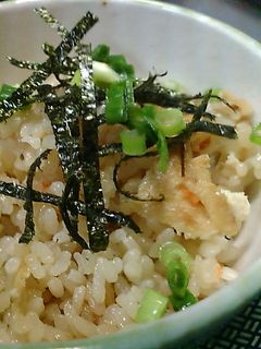 Σ(゚Д゚;超手抜き!がんもの炊き込み飯-レシピのメイン写真
