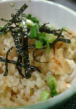 Σ(゚Д゚;超手抜き!がんもの炊き込み飯-レシピのメイン写真