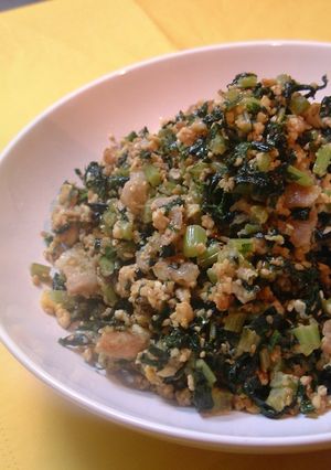 ごはん切れ注意♪豚と大根葉の炒め物-レシピのメイン写真