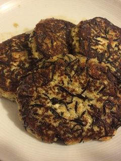 白和えの素で作る簡単豆腐ひじきハンバーグ-レシピのメイン写真