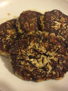 白和えの素で作る簡単豆腐ひじきハンバーグ-レシピのメイン写真