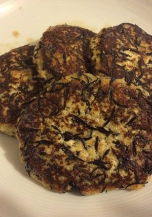 白和えの素で作る簡単豆腐ひじきハンバーグ-レシピのメイン写真