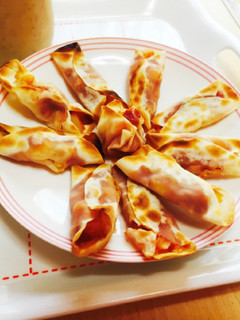 餃子の皮でポテトアンドトマトツイスト-レシピのメイン写真