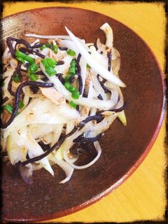 ようこそ鉄分♡新玉ねぎとひじきのサラダ-レシピのメイン写真