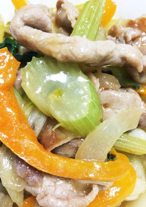 セロリと豚肉の炒め物-レシピのメイン写真