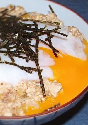 温泉卵と冷奴の豆腐丼（濃厚かつお醤油味）-レシピのメイン写真