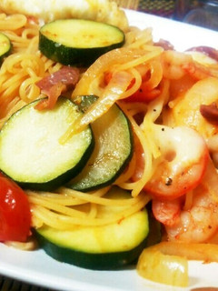 夏野菜と海老のパスタ。・:+°-レシピのメイン写真