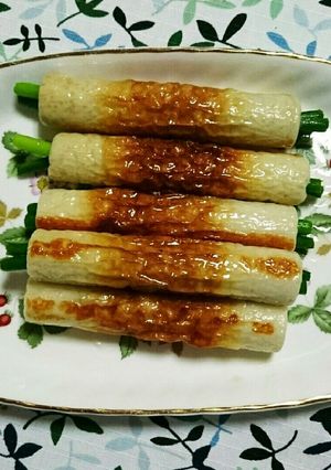 安い！転がすだけ！にんにく竹輪棒-レシピのメイン写真