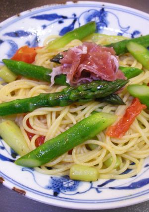 旬のグリーンアスパラいっぱいのパスタ♪-レシピのメイン写真
