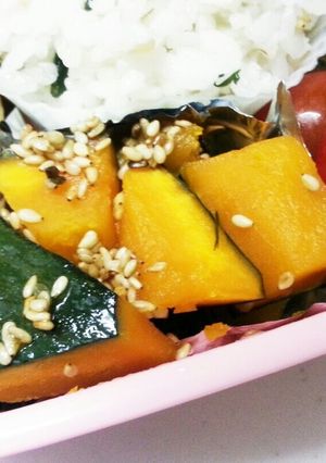お弁当に蜂蜜カボチャ-レシピのメイン写真