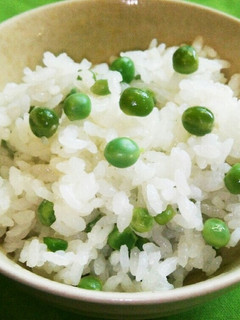 ぷっくりグリーンピースご飯-レシピのメイン写真
