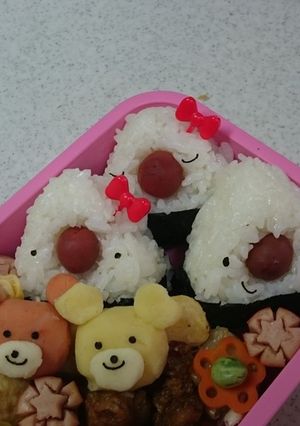 さんかくおにぎりとプチクマ-レシピのメイン写真