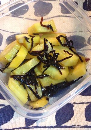 簡単常備菜 さつまいもの蜂蜜 塩昆布和え-レシピのメイン写真