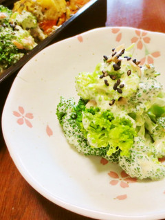 弁当に♬ブロッコリーの梅マヨナンプラー味-レシピのメイン写真