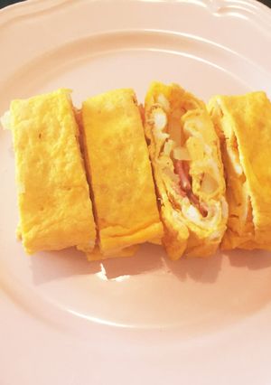 お弁当に◎ベーコンポテトの卵焼き-レシピのメイン写真