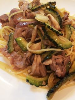 塩焼きそば風ゴーヤのペペロンチーノ-レシピのメイン写真
