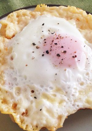 パリパリチーズの羽根の目玉焼きトースト-レシピのメイン写真
