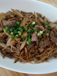 節約✨おつまみ✨牛&白滝&牛蒡✨甘辛煮-レシピのメイン写真