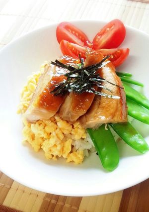 【ママレシピ】てりてりチキンで♡三色丼♡-レシピのメイン写真