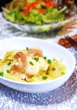 ストウブ鍋で豚とキャベツの塩バター蒸し-レシピのメイン写真