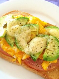 チーズアボカドトースト-レシピのメイン写真