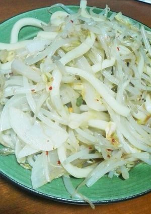 簡単！キムチ煮込みうどん！-レシピのメイン写真