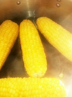 とうもろこしの茹で方(^o^)-レシピのメイン写真