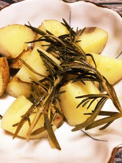新ジャガのローズマリー蒸し-レシピのメイン写真