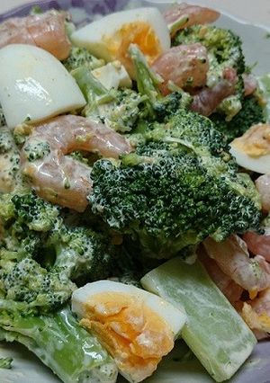 ブロッコリーとエビの卵サラダ-レシピのメイン写真