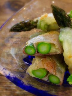 アスパラとチーズと生ハムの揚げ生春巻き-レシピのメイン写真