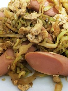 キャベツと卵とソーセージあっさり炒め物♪-レシピのメイン写真