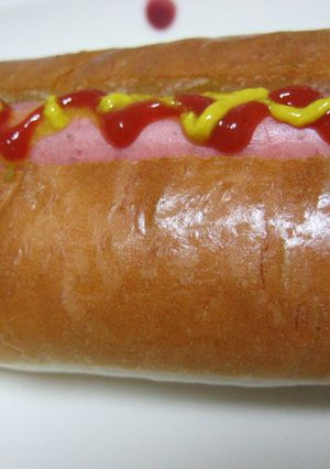 定番のホットドッグ-レシピのメイン写真
