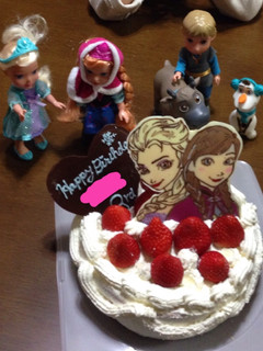 アナ雪ケーキ♡キャラチョコ♡記録用-レシピのメイン写真
