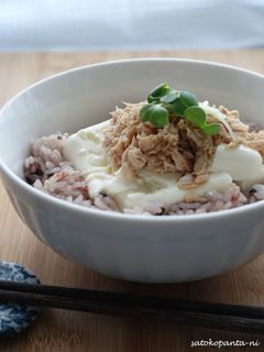 雑穀米と豆腐ツナで簡単私のダイエット丼♪-レシピのメイン写真