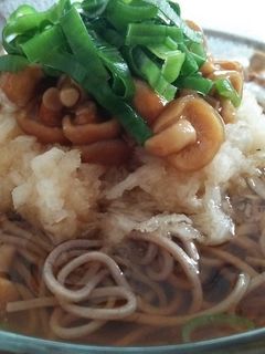 超手抜き!なめこおろしそば-レシピのメイン写真
