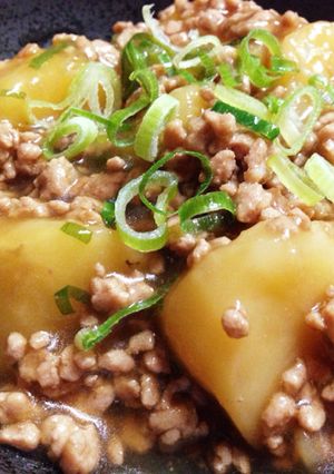 じゃがいもと豚ひき肉のそぼろあんかけ煮-レシピのメイン写真