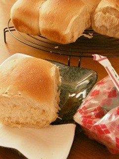 もっちもち!丸ごと練りこむ信玄餅パン-レシピのメイン写真