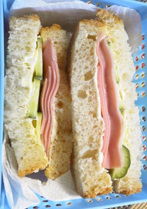 お弁当にハムときゅうりのサンドイッチ-レシピのメイン写真