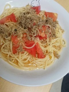 トマトとちりめん山椒の冷製パスタ-レシピのメイン写真