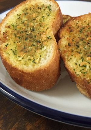 サックサク！トースト用ガーリックバター-レシピのメイン写真