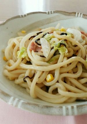 ランチに＊塩こんぶ＊バター焼きうどん-レシピのメイン写真