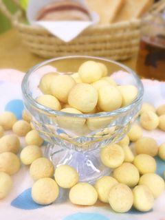 材料3つ♪簡単軽くてサクサクたまごボーロ-レシピのメイン写真