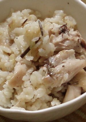 簡単炊き込みご飯〈手羽元〉-レシピのメイン写真