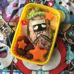 รูปของ 妖怪ウォッチ☆雑穀米でジミー☆キャラ弁